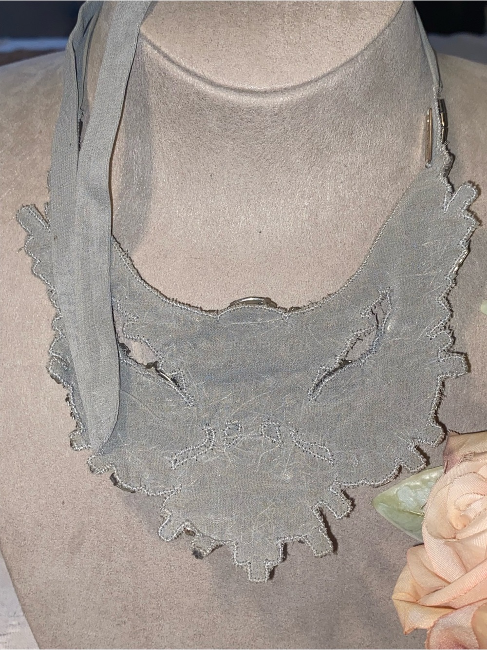 Stella & Dot Gala Statement Necklace - Picture 4 of 5
